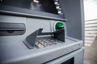 Green Dot ATM Guide: Balance Checks & Cash Withdrawals