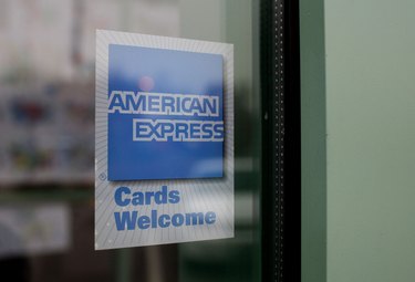 American Express Cards: Benefits & Drawbacks - A Comprehensive Guide