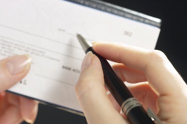 Check Discounting Explained: Accessing Global Financing for Americans