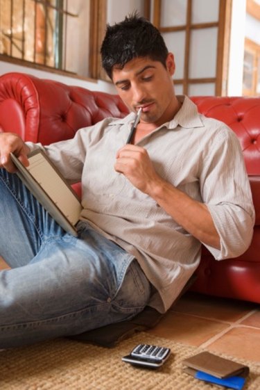 Simple vs. Compound Interest: Understanding the Difference & Benefits