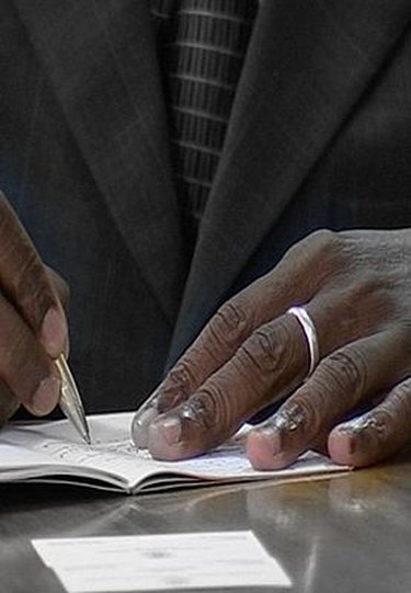 Free Government Grants: Find & Apply for Funding | [Your Company Name]