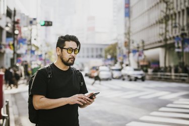 Rideshare Bias: Study Reveals Unequal Pickup Rates for Minority Riders