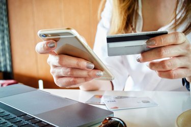 Control Impulse Spending: Practical Strategies for Smart Shopping