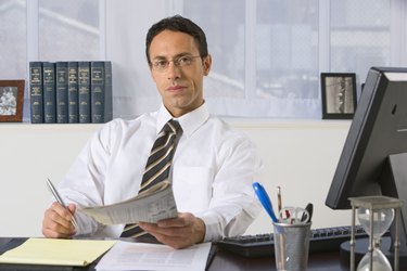 Forensic Accountant Salary at the FBI: Roles & Earning Potential