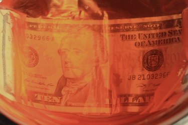 Creative Ways to Gift Cash: Fun & Unique Ideas