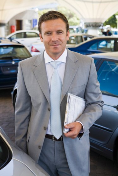 Title Washing: Understanding & Avoiding Title Floats for Vehicle Sales