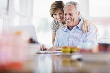 Unemployment Benefits for Military & Civilian Spouses: A State-by-State Guide