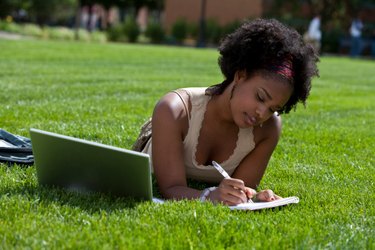 Reapplying for College Scholarships: A Winning Letter Guide