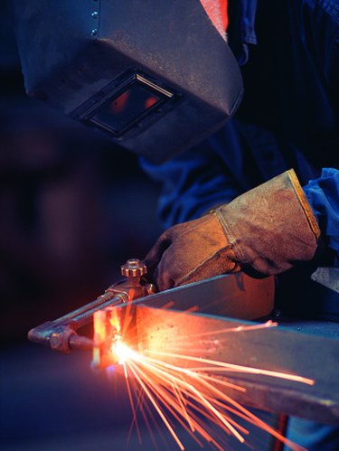 Welder Salary: Average Monthly Earnings & Career Outlook