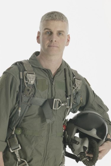 Air Force Pay Scale: Salaries, Ranks & Benefits (2024)