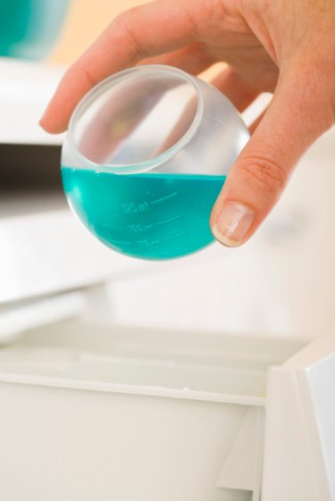 Eco-Friendly & Affordable Laundry Detergent Alternatives