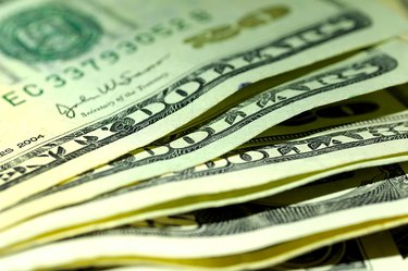 Cash Deposit Reporting Requirements for Banks: A Comprehensive Guide