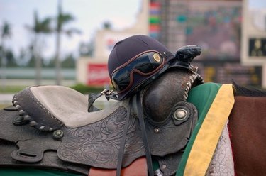 Choosing a Quality Western Saddle: A Guide to Durability and Horse Comfort