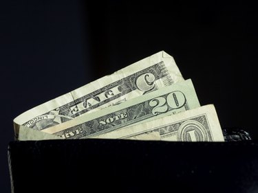 Magic Wallet: Slim & Secure Currency Storage | [Your Brand]