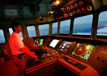 Merchant Mariner Salary: Average Pay & Career Outlook