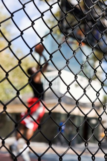 Affordable Chain-Link Fence Screening Ideas: Enhance Privacy & Aesthetics