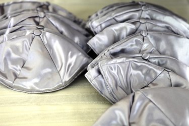 Bar Mitzvah Gift Etiquette: Cash Gift Amounts & Guidelines