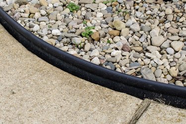 Affordable Landscape Edging Ideas: Enhance Your Garden on a Budget