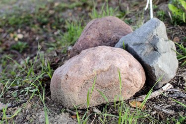 Affordable Landscape Edging Ideas: Enhance Your Garden on a Budget