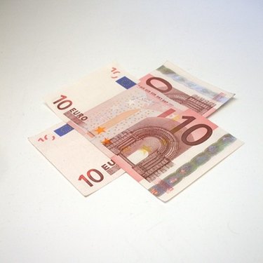 Foreign Currency Exchange in Georgia: Your Options & Tips