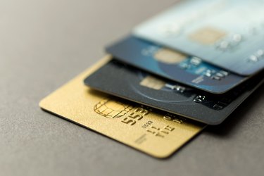 Credit Card vs. Smart Card: Key Differences Explained