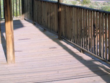 Affordable Front Porch Construction: Budget-Friendly Options & DIY Tips