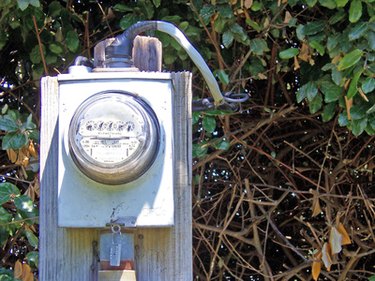 Understanding Your Electricity Bill: Meter Readings & Kilowatt-Hours