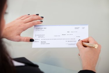 Cashing Checks: A Comprehensive Guide to Check Cashing Stores