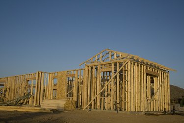 Affordable Garage Construction: Cost-Effective DIY Building Strategies