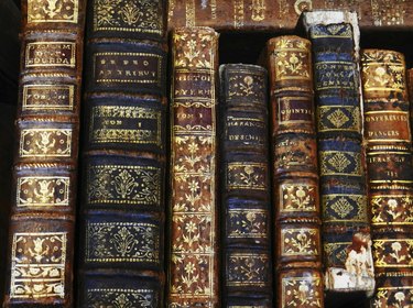 Determine the Value of Your Old Books: A Comprehensive Guide