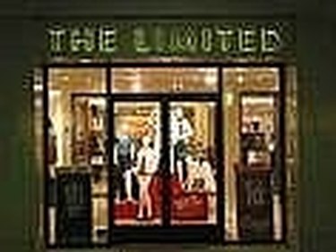 Maximize Your Shopping: How to Score Freebies at Oakridge Mall & Beyond