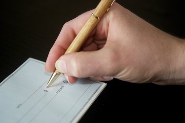 Postdated Checks: Legality, Risks & State Laws Explained