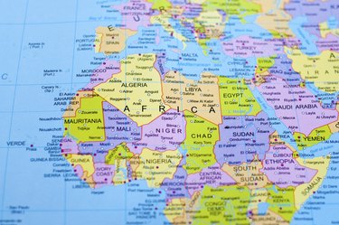 Dollar Pegged Currencies: A Comprehensive List & Explanation