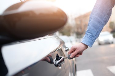 Renting a Car with Poor Credit: Strategies & Options