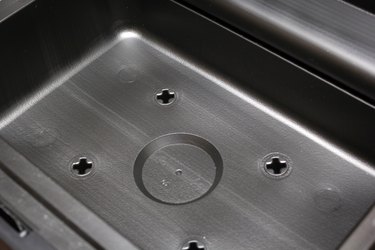 Safe Deposit Boxes: A Comprehensive Guide to Opening and Using One