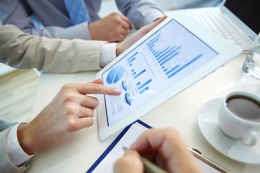 Portfolio Beta vs. Standard Deviation: Understanding Investment Risk