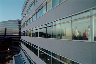 Sale-Leaseback Explained: How Companies Unlock Capital & Improve Balance Sheets