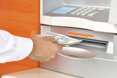 Scottrade: Your Guide to Withdrawing Funds - Options & Considerations