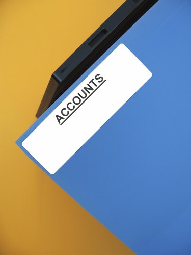 Accounts Receivable Turnover Ratio: Calculation & Analysis