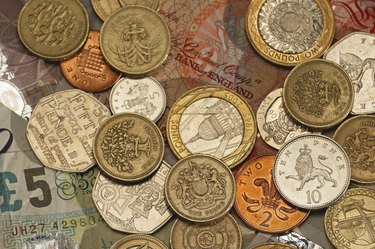 Shorting the Pound Sterling: Strategies & Investment Options