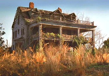 The Notebook House: Where is it and What s its Value?