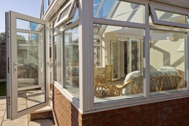 Sunroom Addition Costs: Average Prices & Factors | [Your Company Name]