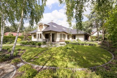 New Home Builder Commission: Who Pays & How It Impacts You