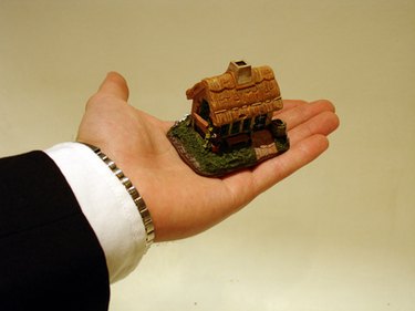 Will vs. Deed: Understanding Property Ownership & Transfer