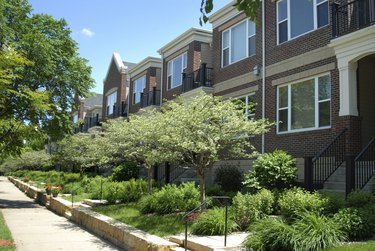 Homeowners Association (HOA) Fees & Taxes: Deductibility Explained