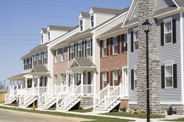 Town Homes: Benefits, Drawbacks & Is One Right For You?