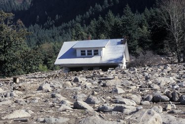 Homeowners Insurance Costs: What to Expect & How to Save