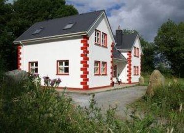 Dwelling Insurance: Understanding Coverage & Benefits