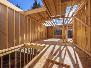 Construction Loans: Financing Your New Home Build | [Lender Name]