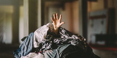 Fast Fashion vs. Investment Pieces: Unveiling the True Cost